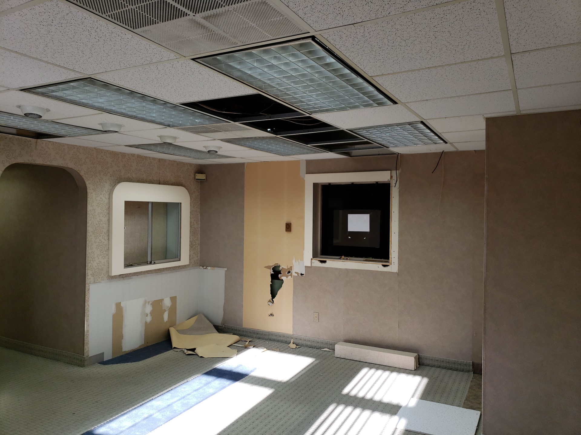 Original suite before renovation